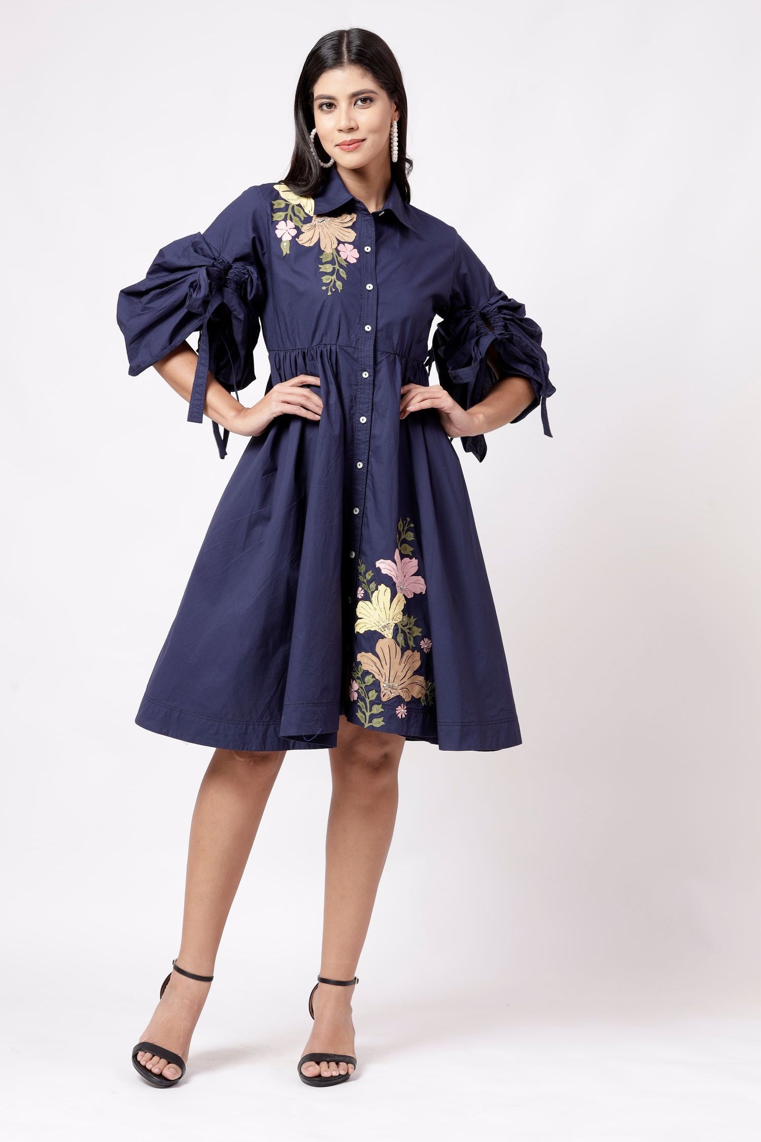 FREYA-NAVY FLORAL