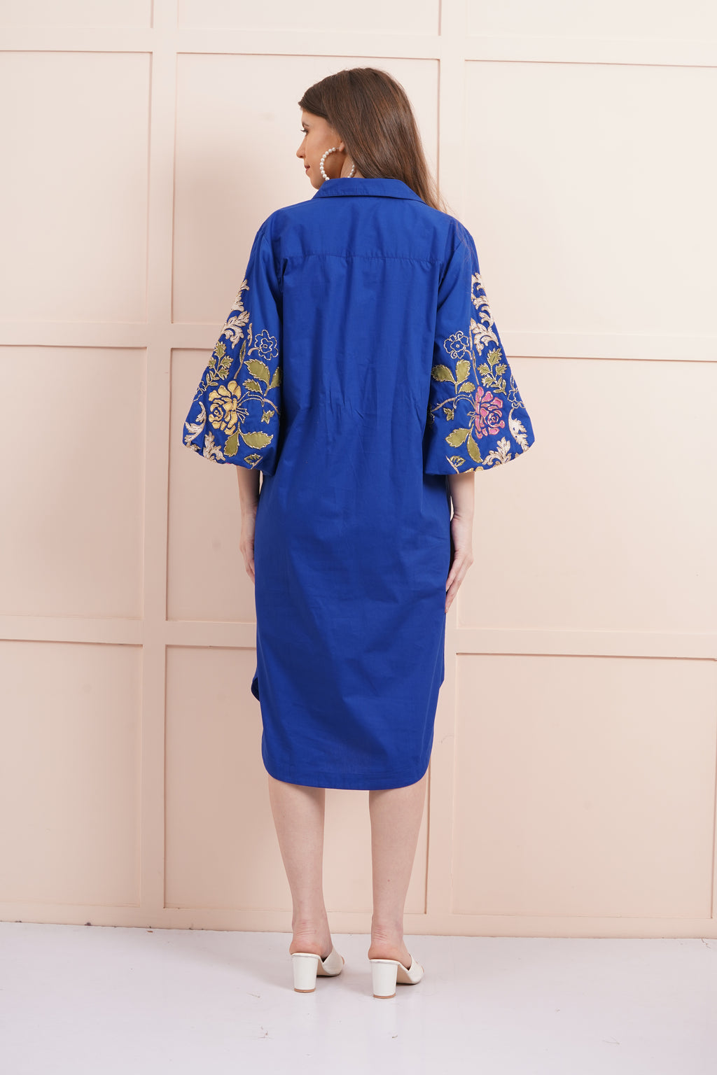 OLIVE-BLUE ROSE